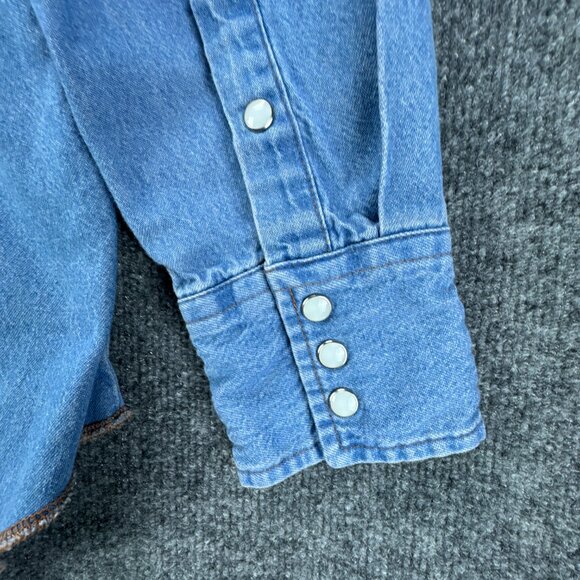 Wrangler Pearl Snap Denim Shirt Mens Medium Blue Western Cowboy Rodeo Raw Hem - Picture 7 of 16